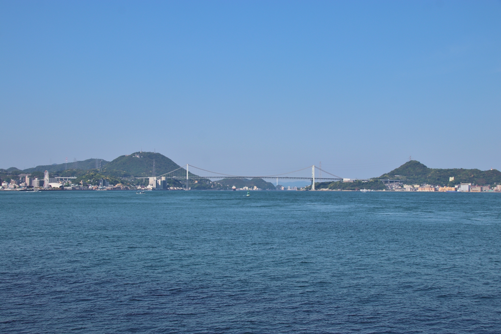 山口県下関市沖でプレジャーボートが航行不能に